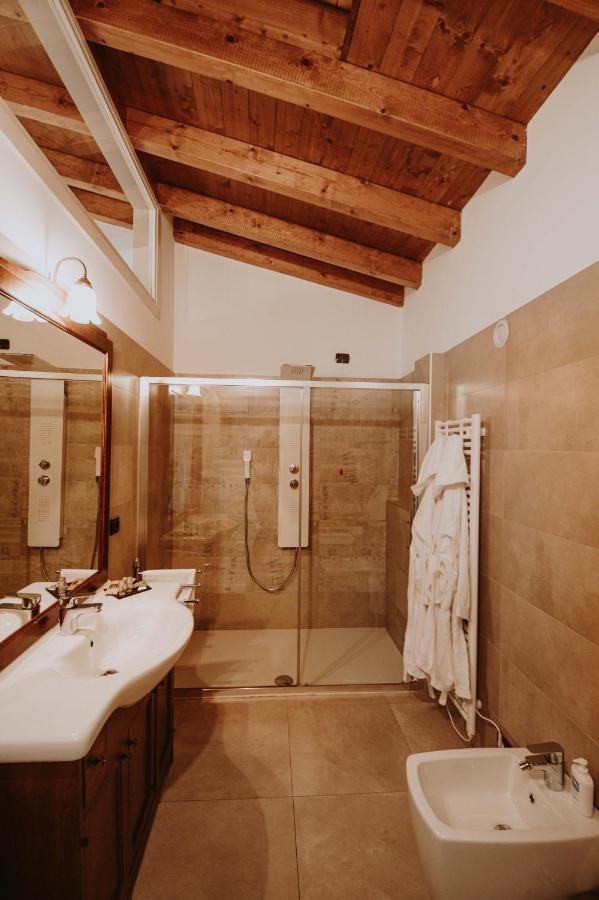 B&B Casa Santa Lucia Manerba del Garda Exterior foto
