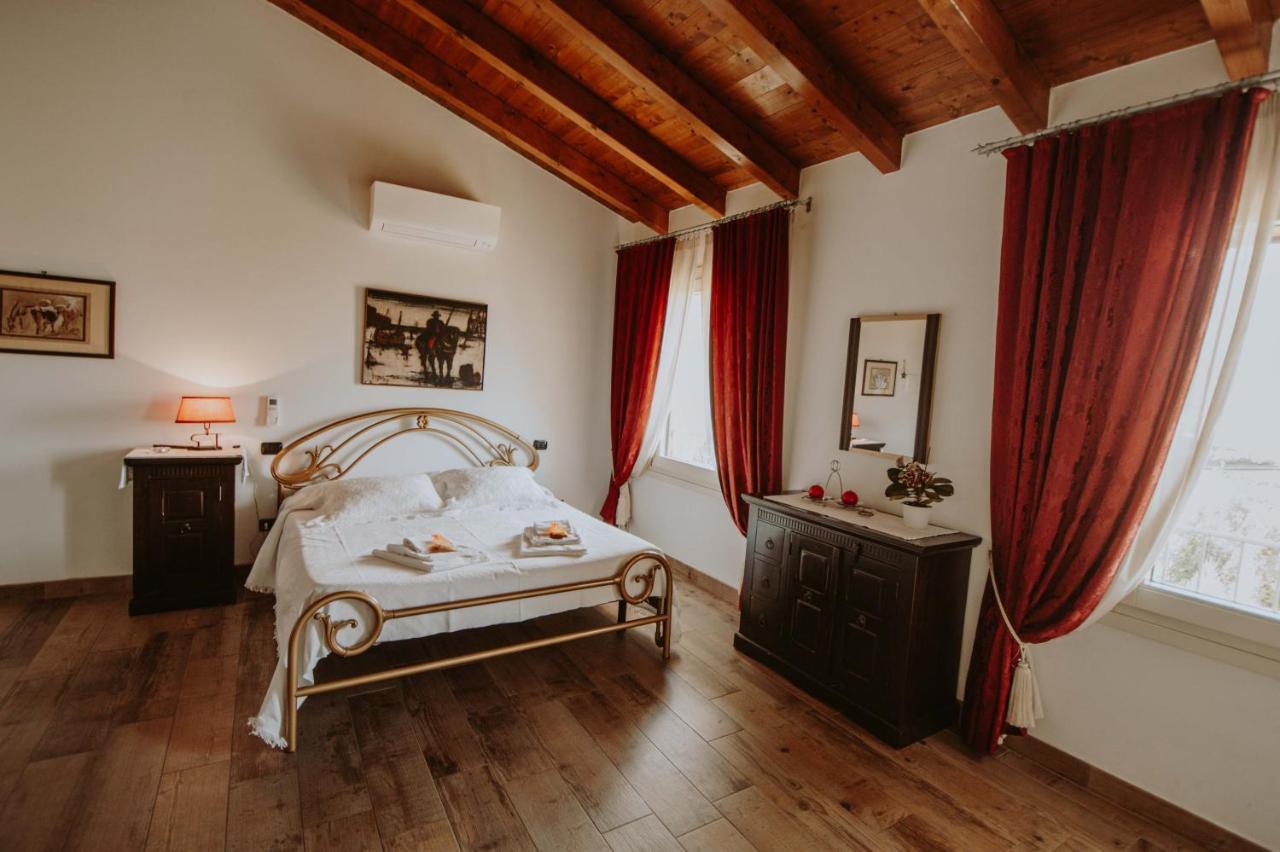 B&B Casa Santa Lucia Manerba del Garda Exterior foto